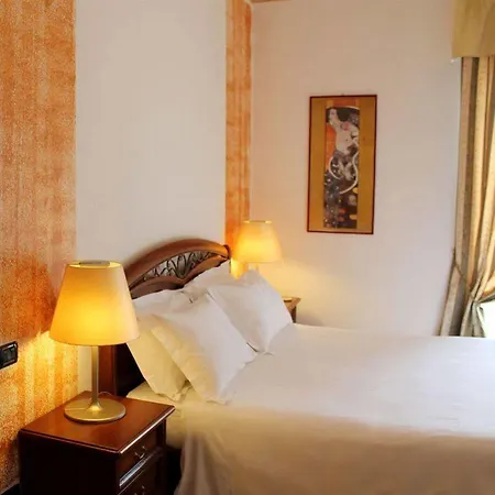 Les Reves Hotel 3*